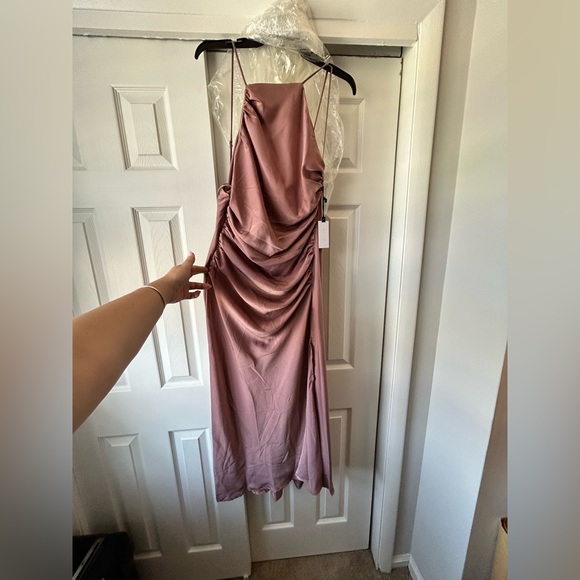 ASTR THE LABEL Mauve Halter Neck Satin Maxi Dress, XL - Picture 4 of 7